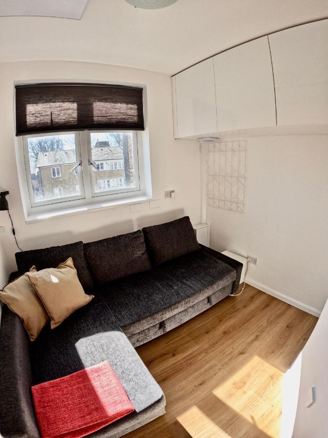 Lovely One Bedroom Flat Λονδίνο Εξωτερικό φωτογραφία