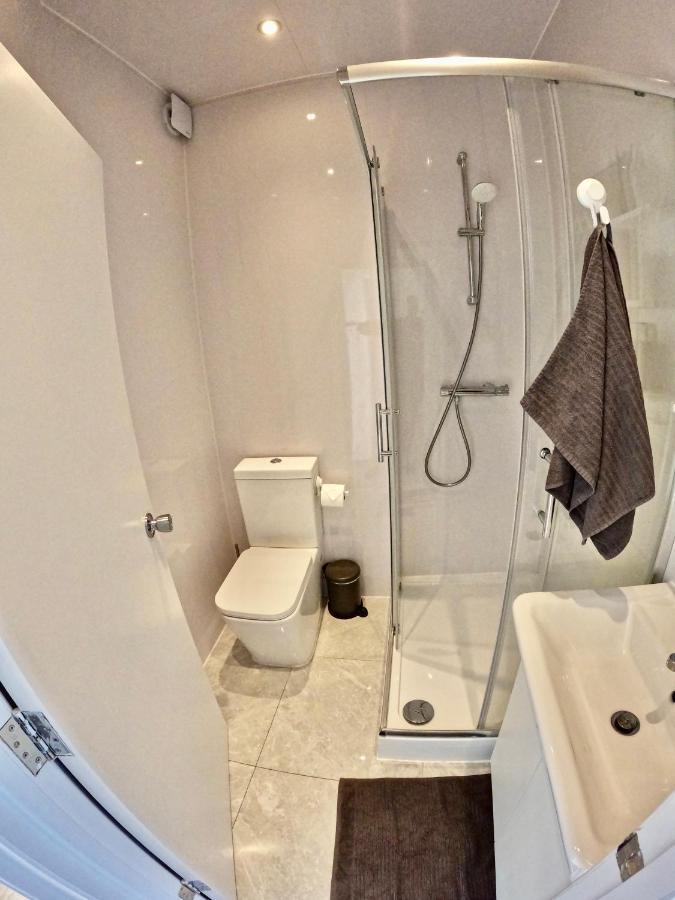 Lovely One Bedroom Flat Λονδίνο Εξωτερικό φωτογραφία
